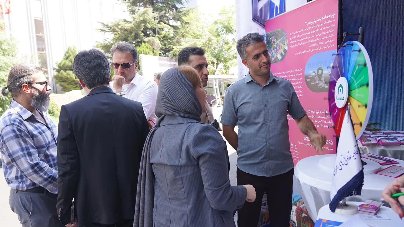 تصویر 6 ار نمایشگاه دهکده پاستیلی پلاس